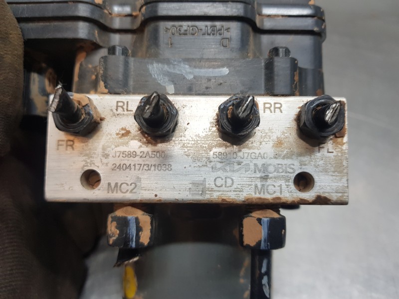 Recambio de abs para kia ceed drive referencia OEM IAM 6158941600 58900J7GA0 J75892A500