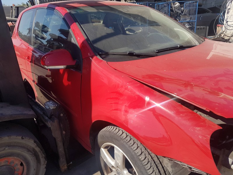 volkswagen golf v berlina (1k1) del año 2008