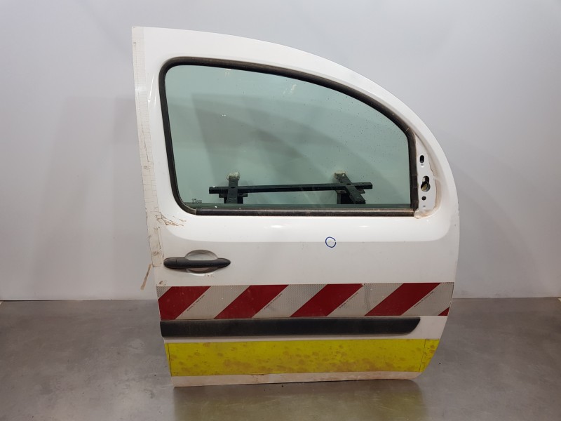 Recambio de puerta delantera derecha para renault kangoo dynamique referencia OEM IAM 801004113R  