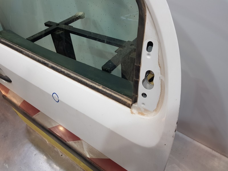 Recambio de puerta delantera derecha para renault kangoo dynamique referencia OEM IAM 801004113R  