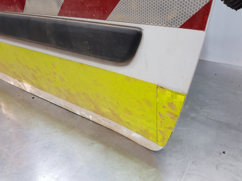 Recambio de puerta delantera derecha para renault kangoo dynamique referencia OEM IAM 801004113R  