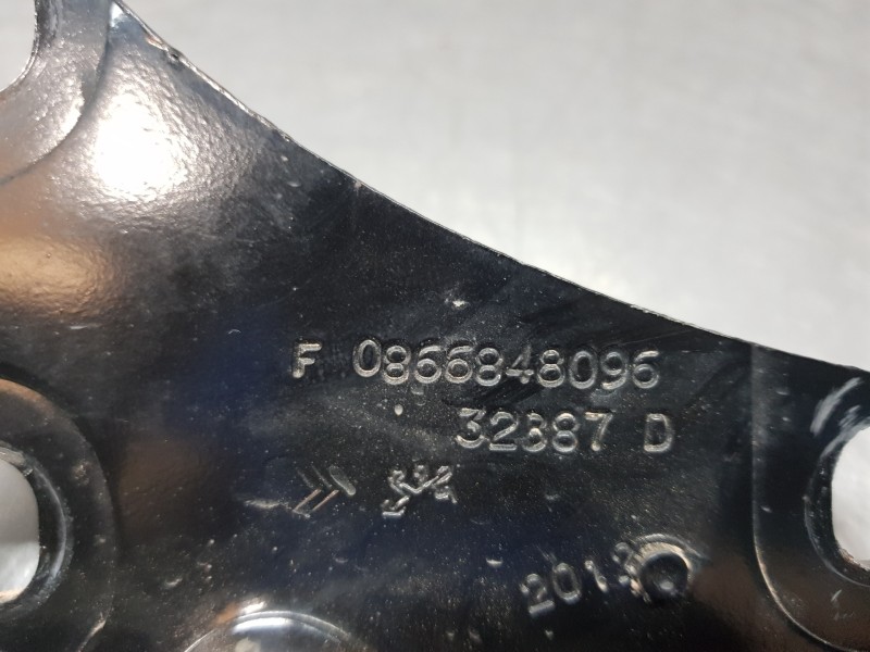 Recambio de soporte / guia puerta corredera para peugeot partner kombi active referencia OEM IAM 9033Z0 0866848096 