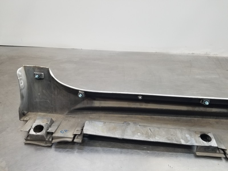 Recambio de faldon lateral para toyota corolla touring sports (e21) hybrid referencia OEM IAM 7585202902  