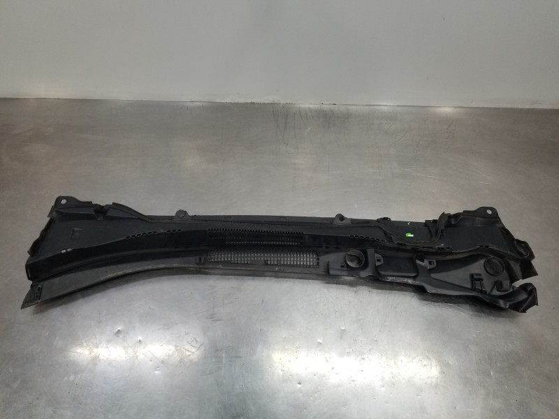 Recambio de torpedo para toyota corolla touring sports (e21) hybrid referencia OEM IAM 5570802A10  