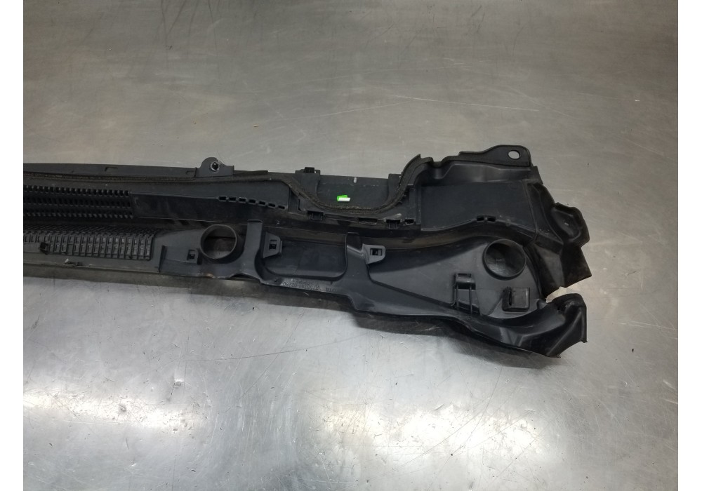 Recambio de torpedo para toyota corolla touring sports (e21) hybrid referencia OEM IAM 5570802A10  