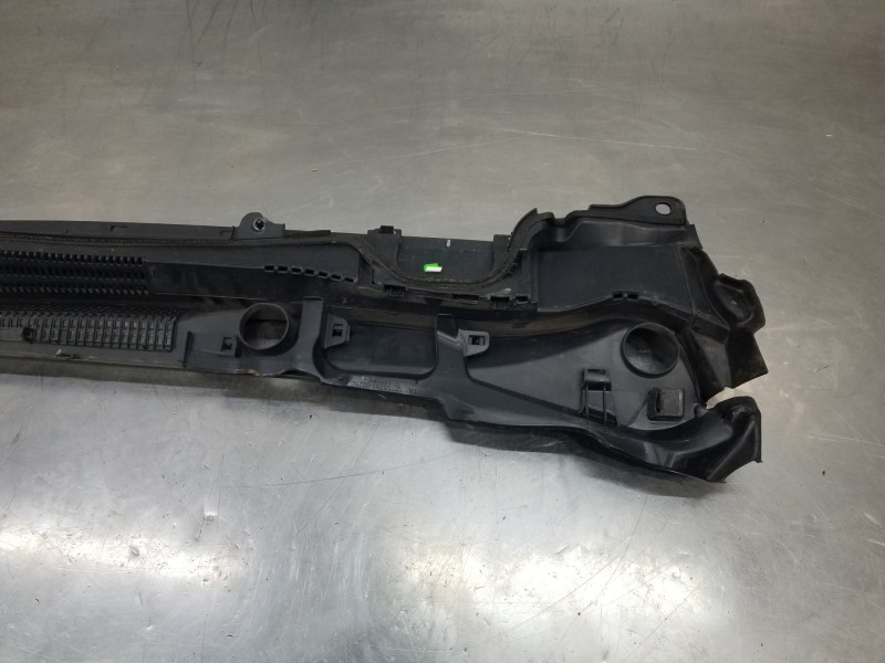 Recambio de torpedo para toyota corolla touring sports (e21) hybrid referencia OEM IAM 5570802A10  