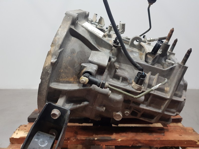 Recambio de caja cambios para mitsubishi asx (ga0w) challenge referencia OEM IAM 2500A101  