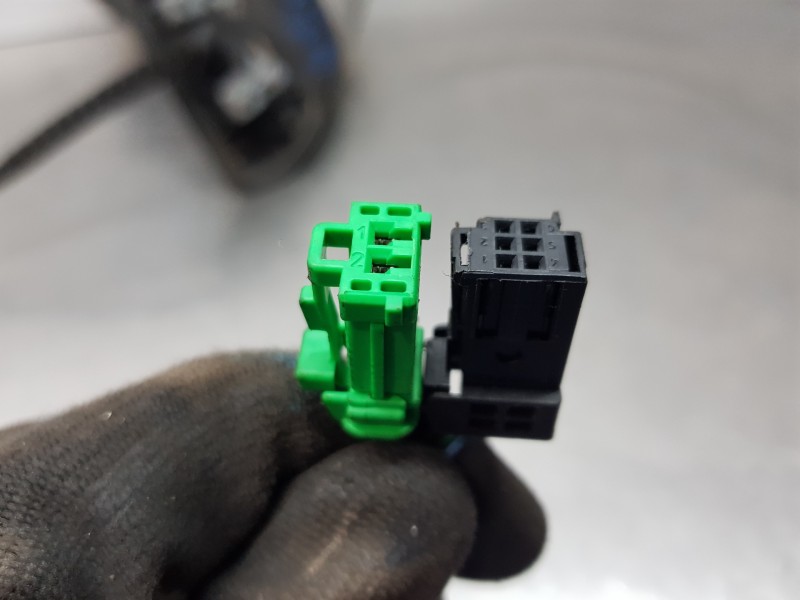 Recambio de retrovisor izquierdo para citroen c4 berlina collection referencia OEM IAM 8149ZT  