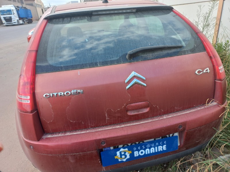 citroen c4 berlina del año 2005