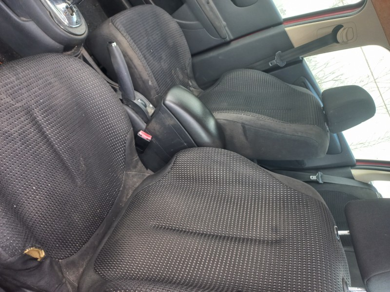 citroen c4 berlina del año 2005