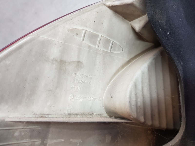 Recambio de piloto trasero derecho para mercedes clase clk (w209) coupe 270 referencia OEM IAM A2098200264  