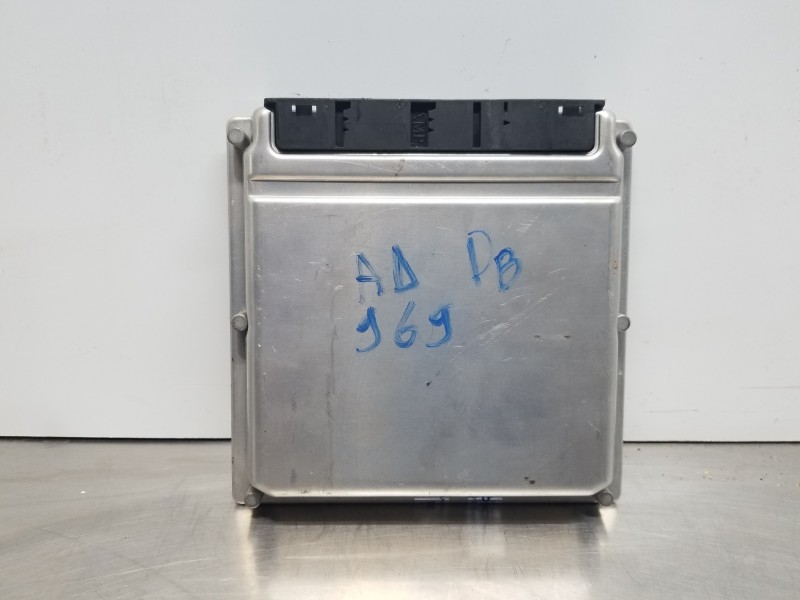 Recambio de centralita motor uce para mercedes clase clk (w209) coupe 270 referencia OEM IAM A6121537779 0281012196 