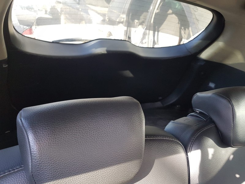 kia carens ( ) del año 2018