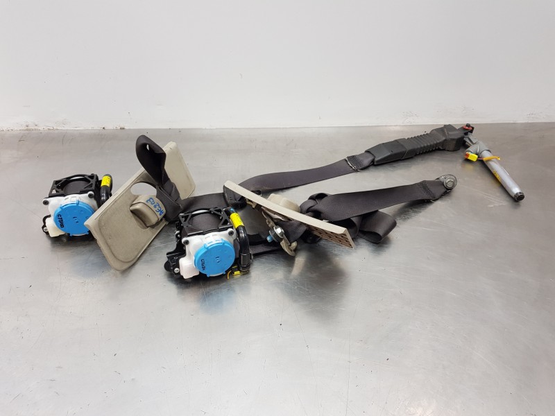 Recambio de kit airbag para kia carens ( ) drive referencia OEM IAM 84710A4100WK 56900A4000 95910A4350