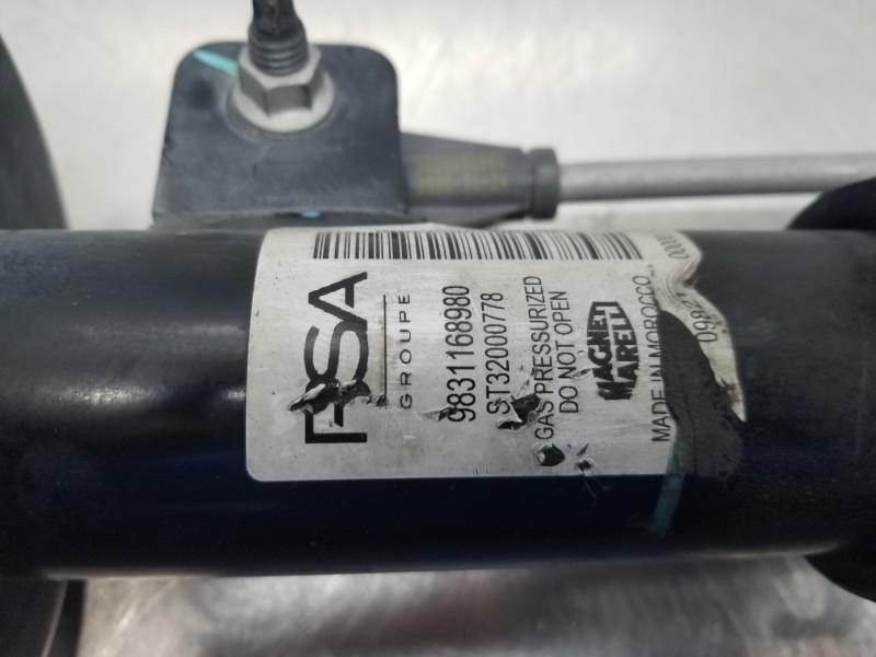 Recambio de amortiguador delantero derecho para peugeot 208 (p2) puretech referencia OEM IAM 9831168980  