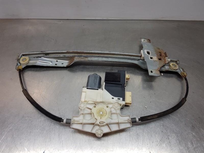 Recambio de elevalunas delantero izquierdo para citroen c4 berlina vtr plus referencia OEM IAM 9222V0 7746004801 