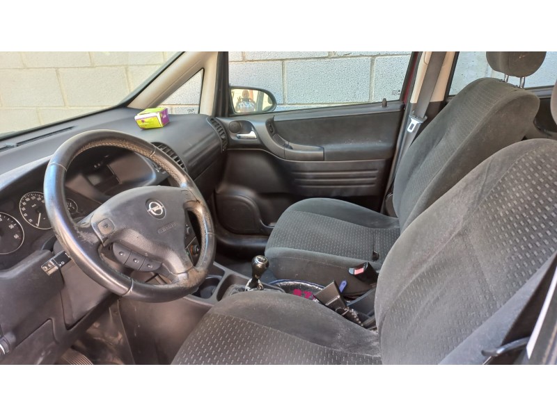 opel zafira a del año 2004