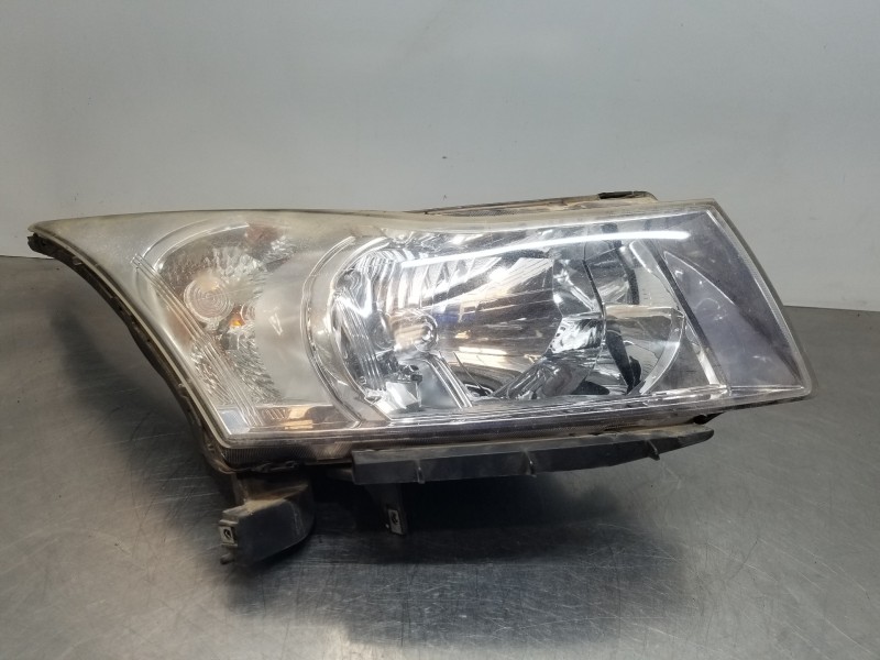 Recambio de faro derecho para chevrolet cruze lt referencia OEM IAM 42371138   Recambio de faro derecho para chevrolet cruze lt referencia OEM IAM 42371138