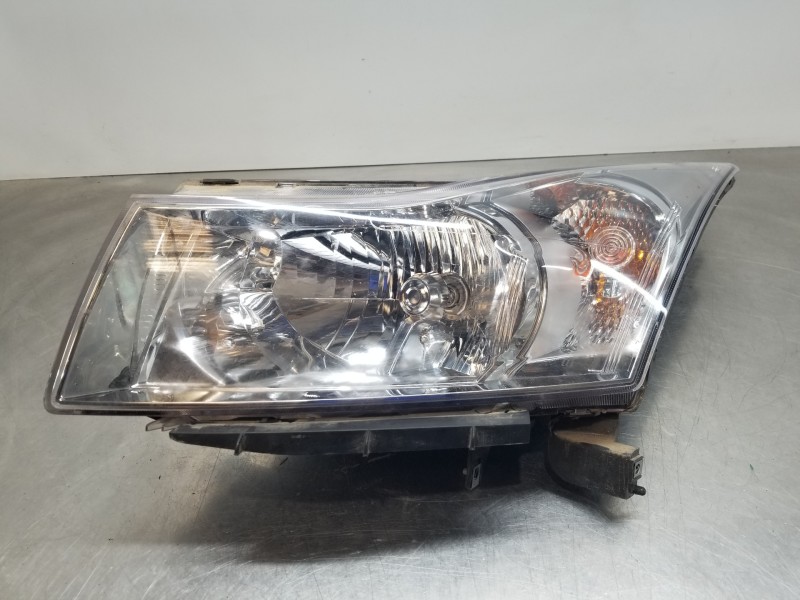 Recambio de faro izquierdo para chevrolet cruze lt referencia OEM IAM 42371137   Recambio de faro izquierdo para chevrolet cruze lt referencia OEM IAM 42371137