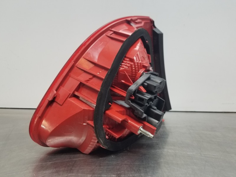 Recambio de piloto trasero derecho interior para seat exeo berlina (3r2) reference referencia OEM IAM 3R5945094B  