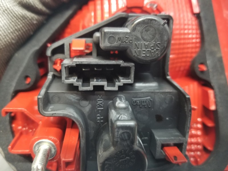 Recambio de piloto trasero derecho interior para seat exeo berlina (3r2) reference referencia OEM IAM 3R5945094B  