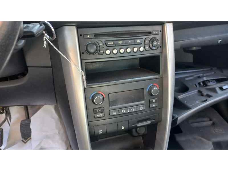 peugeot 207 del año 2010