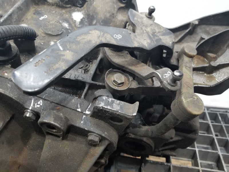 Recambio de caja cambios para peugeot 407 st sport referencia OEM IAM 20DM65  