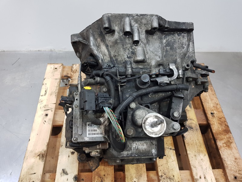 Recambio de caja cambios para citroen c4 berlina exclusive referencia OEM IAM 20DS35  