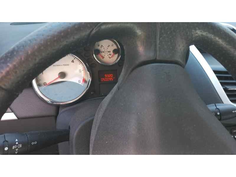 peugeot 207 del año 2010