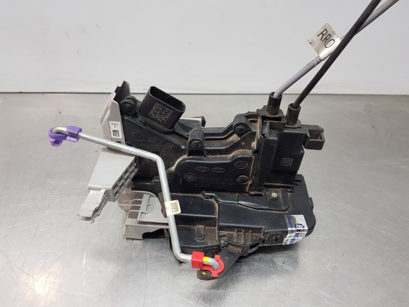 Recambio de cerradura puerta trasera derecha para hyundai kona hybrid referencia OEM IAM 81420J9000  