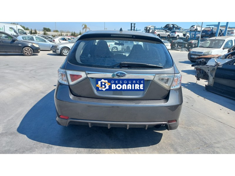 subaru impreza g12 del año 2011