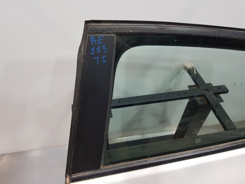 Recambio de puerta trasera izquierda para opel astra j lim. selective referencia OEM IAM 13285610  