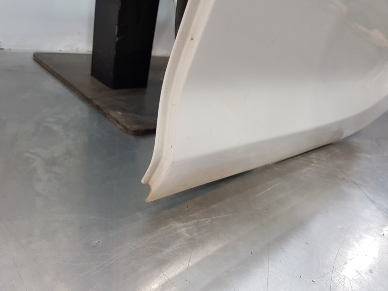 Recambio de puerta trasera izquierda para opel astra j lim. selective referencia OEM IAM 13285610  