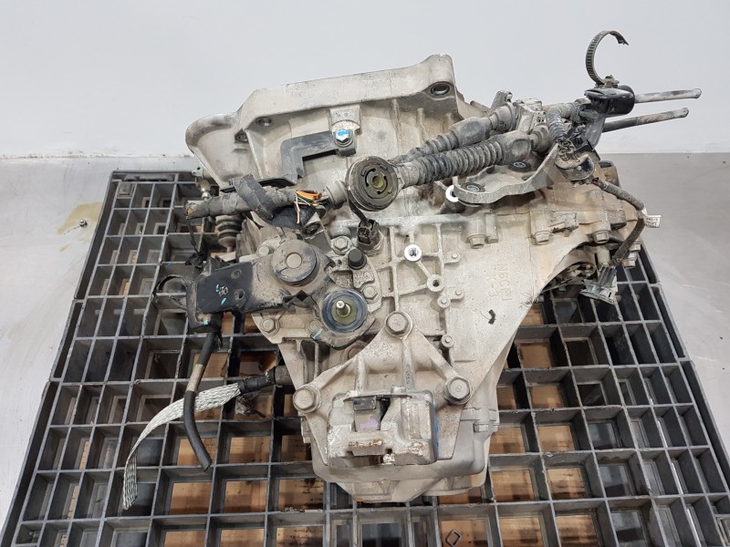 Recambio de caja cambios para kia carens ( ) drive referencia OEM IAM 4300026080  