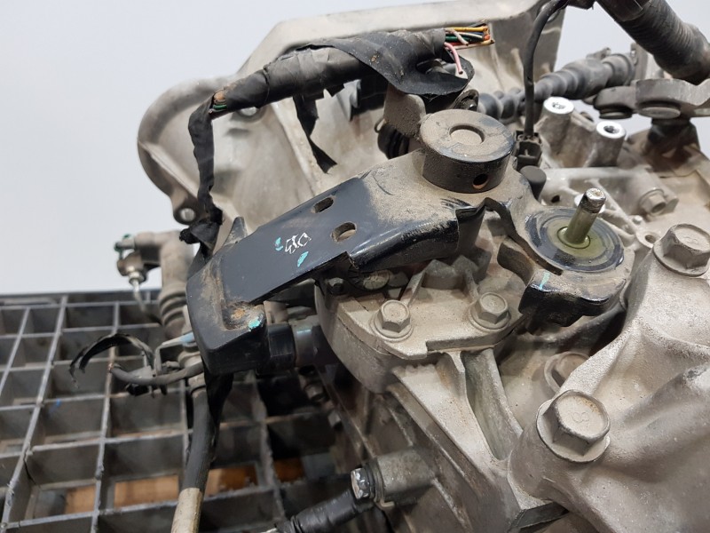 Recambio de caja cambios para kia carens ( ) drive referencia OEM IAM 4300026080  