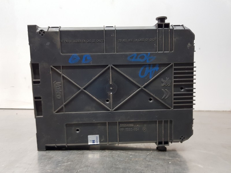 Recambio de caja reles / fusibles para peugeot 208 active referencia OEM IAM 9807531680 BSIN02 