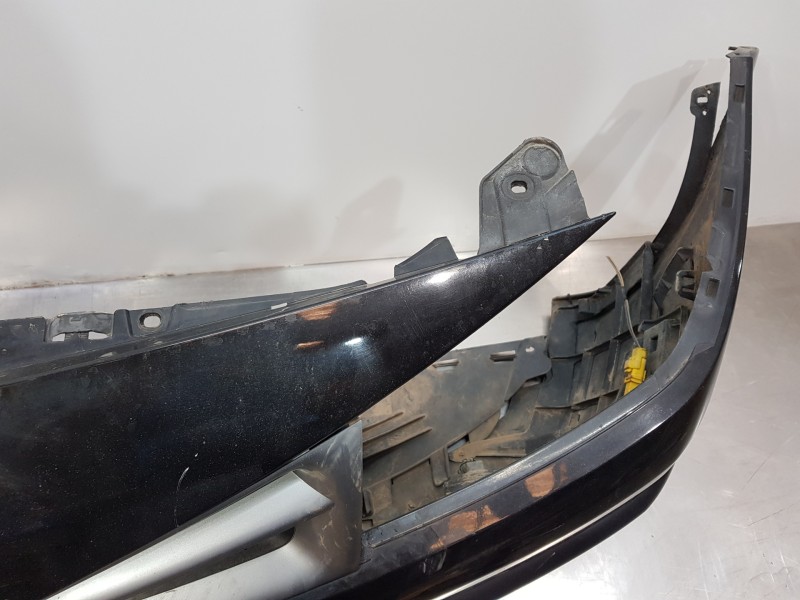 Recambio de paragolpes delantero para renault megane ii berlina 3p emotion referencia OEM IAM 620222042R  