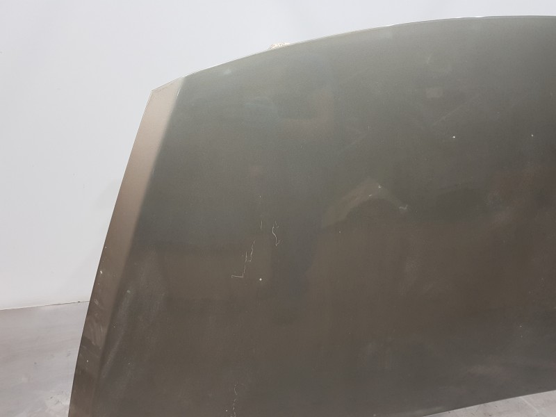 Recambio de capot para kia carens ( ) drive referencia OEM IAM 66400A4000  