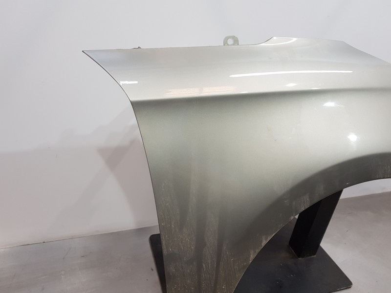 Recambio de aleta delantera derecha para kia carens ( ) drive referencia OEM IAM 66321A4000  