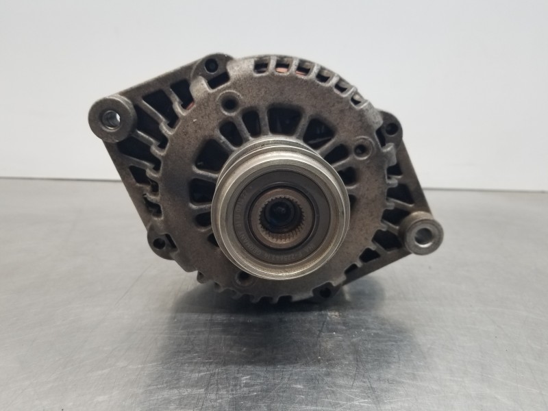 Recambio de alternador para opel antara cosmo referencia OEM IAM 96866018  