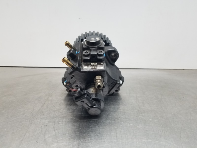 Recambio de bomba inyeccion para opel antara cosmo referencia OEM IAM 96440341  