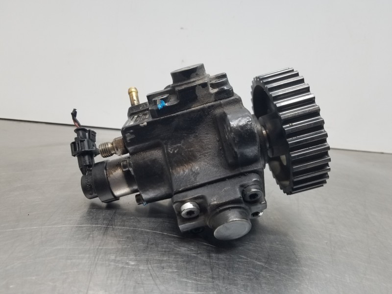 Recambio de bomba inyeccion para opel antara cosmo referencia OEM IAM 96440341  