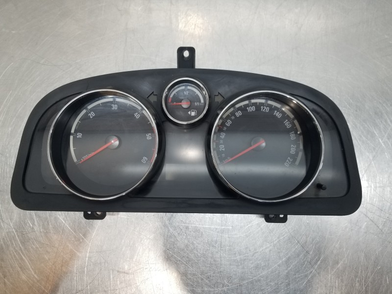Recambio de cuadro instrumentos para opel antara cosmo referencia OEM IAM 94806058  