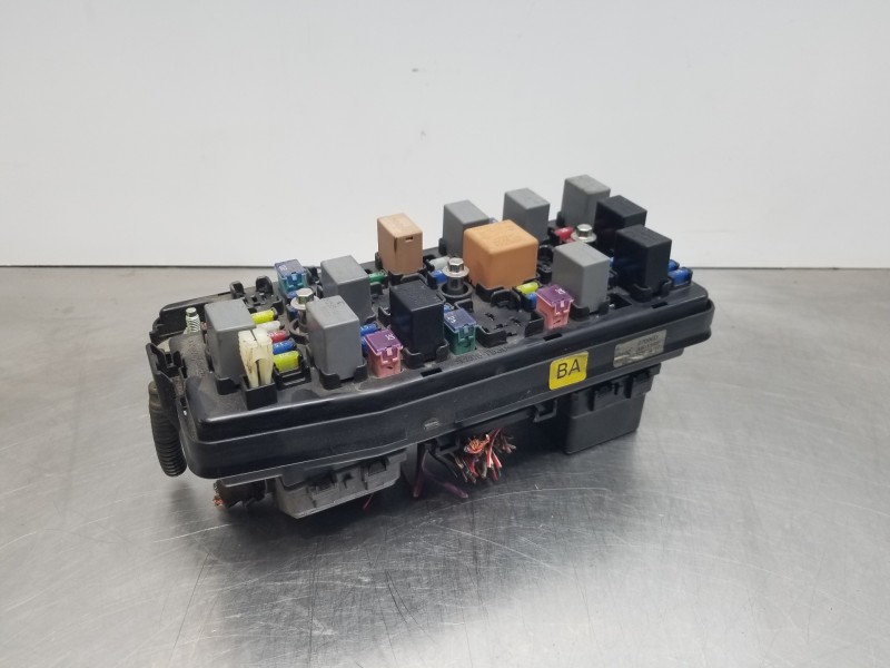 Recambio de caja reles / fusibles para opel antara cosmo referencia OEM IAM 96821094  