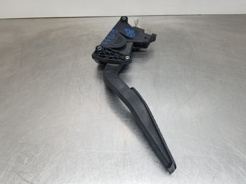 Recambio de potenciometro pedal para opel antara cosmo referencia OEM IAM 20905699  