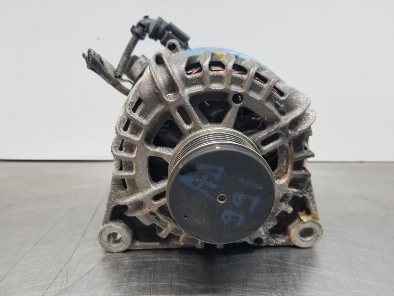 Recambio de alternador para peugeot 208 (p2) active referencia OEM IAM 9835689480  