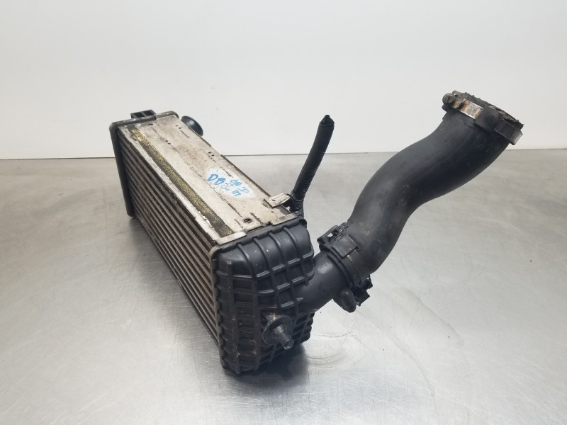 Recambio de intercooler para kia carens ( ) drive referencia OEM IAM 282712A480  