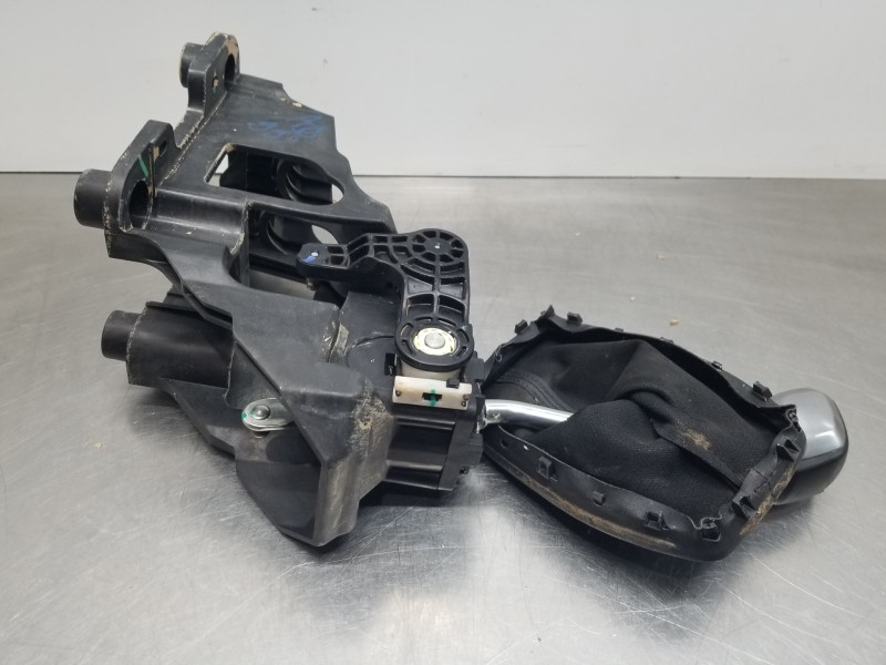 Recambio de palanca cambio para peugeot 208 (p2) active referencia OEM IAM 9824124780  