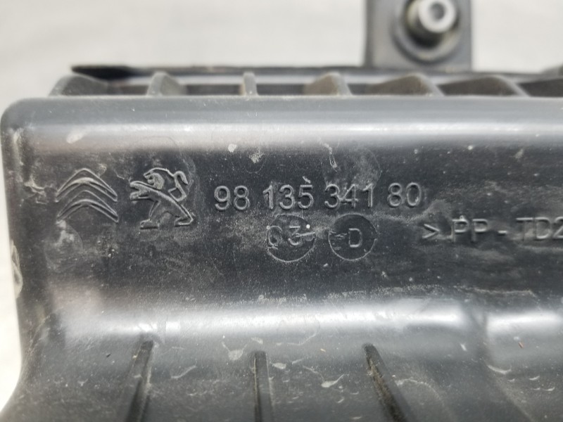 Recambio de filtro aire para peugeot 208 (p2) active referencia OEM IAM 9817014180  