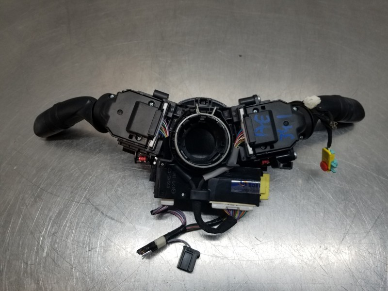 Recambio de anillo airbag para toyota corolla touring sports (e21) hybrid referencia OEM IAM 8924502160  